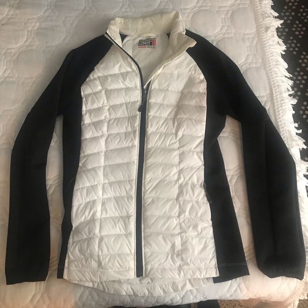 Down alternative light puffer jacket
